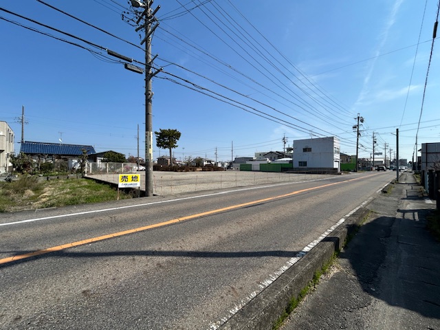 西之保藤塚土地（店舗・駐車場）